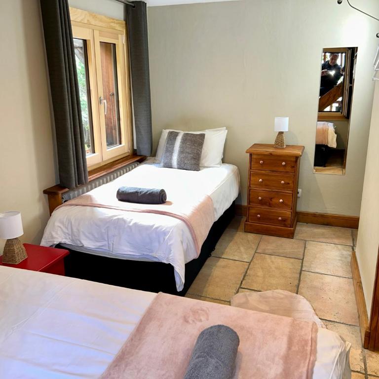 3 Bedrooms, Whole floor, New Kitchen, Town Centre - Appartement 3 Chambres - 11