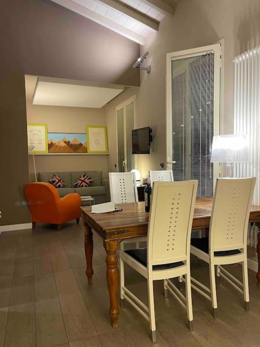 Suite with 3 terraces at Ponte Vecchio - One-Bedroom Apartment - 12