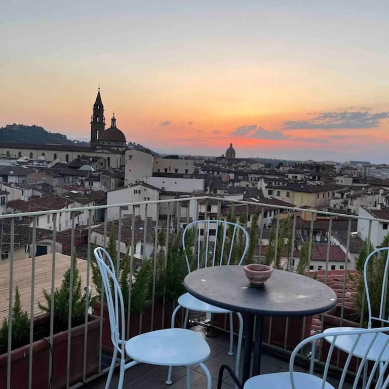 Suite with 3 terraces at Ponte Vecchio - One-Bedroom Apartment - 43
