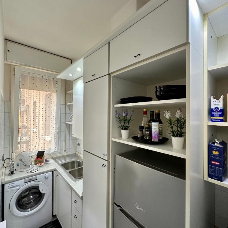 Casavacanzetoffee Gold - One-Bedroom Apartment - 9