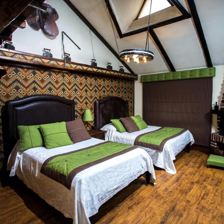 Hosteria Rumipamba De Las Rosas - Habitación Doble - 2 camas - 4