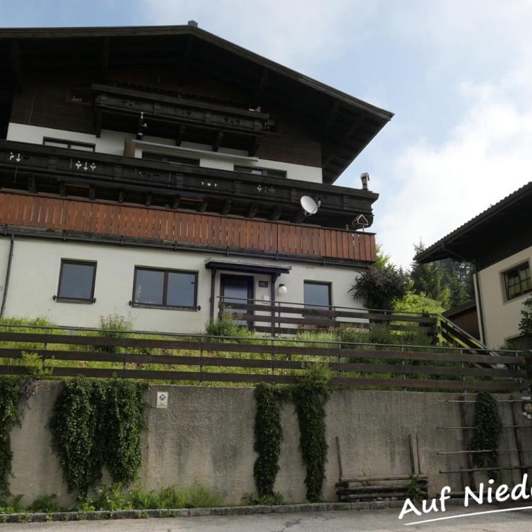 Ferienwohnung Auf Niedersehen - 8 Personen - Kitzbüheler Alpen - Höhe Tauern NP - Three-Bedroom Apartment - 2