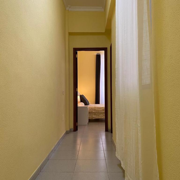 Luis Morote 2-A Apartamentos - Three-Bedroom Apartment - 28