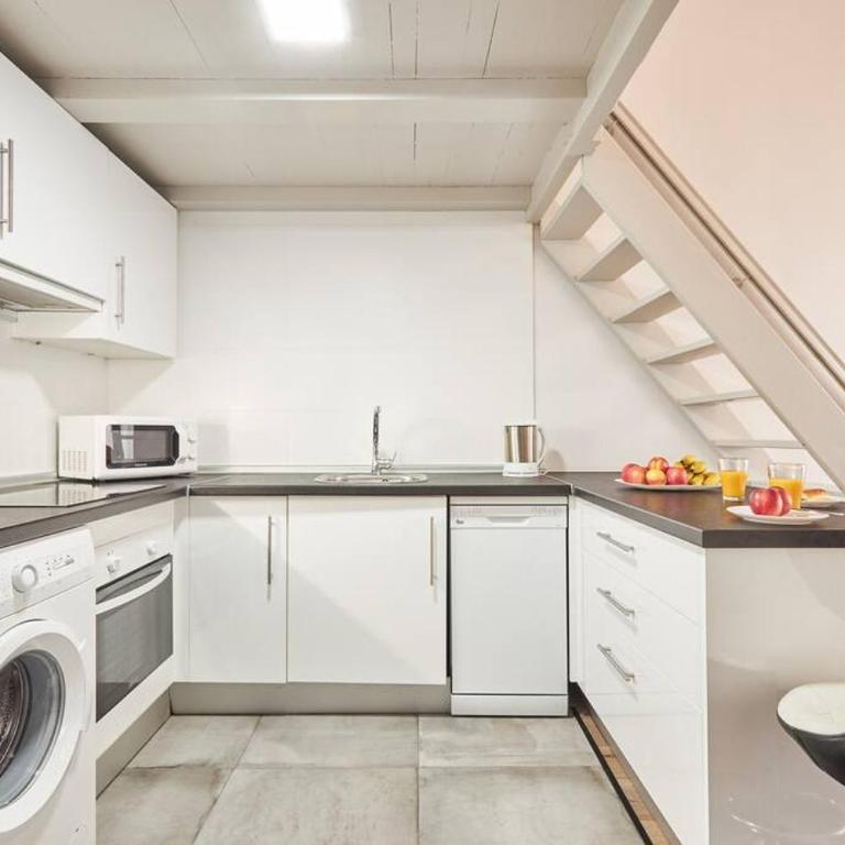 APARTAMENTO CON ENCANTO EN SOL - MADRID #C - Three-Bedroom Apartment - 5