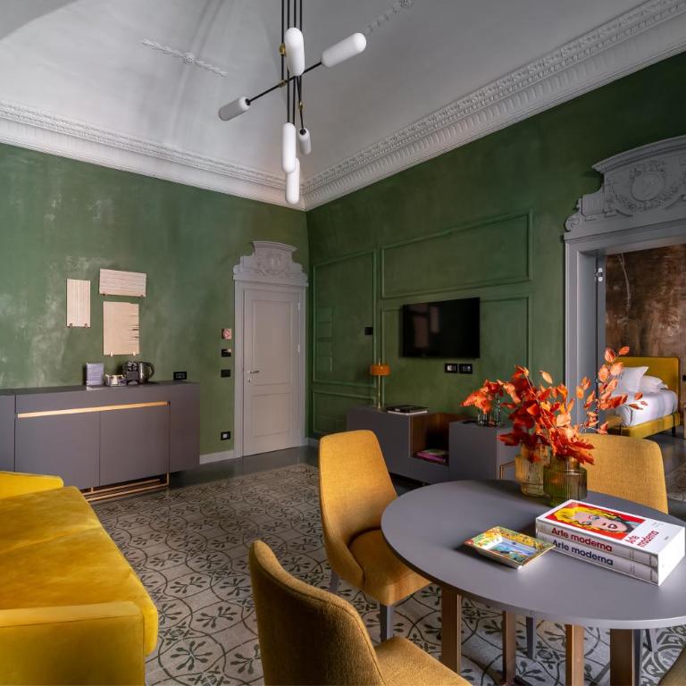 VIS urban suites & spa - Boutique Hotel - Deluxe Queen Suite - 4