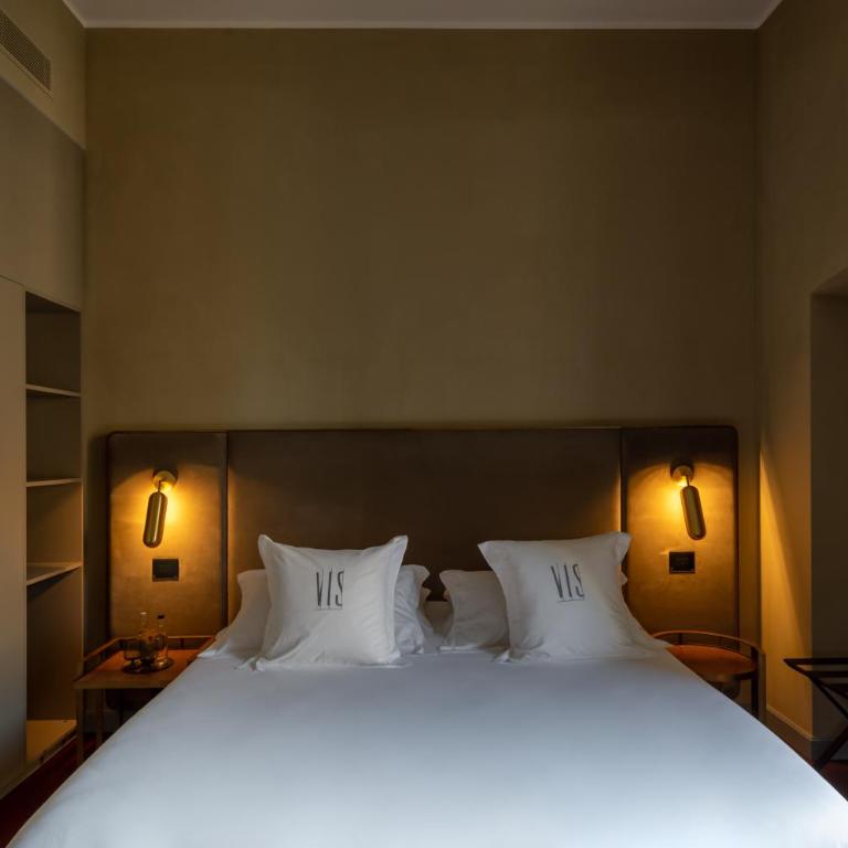 VIS urban suites & spa - Boutique Hotel - Deluxe Double Room - 1