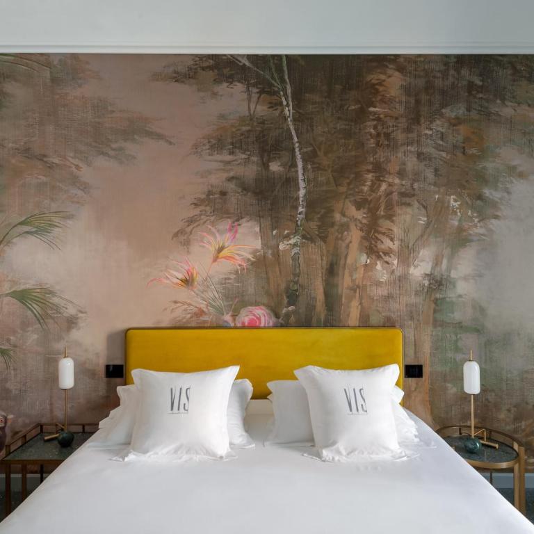 VIS urban suites & spa - Boutique Hotel - Deluxe Queen Suite - 3