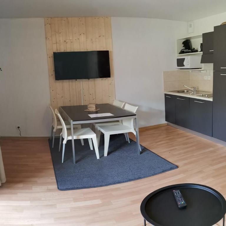 Superbe appartement en résidence avec piscine LES ORRES 1800 - Apartment mit 1 Schlafzimmer - 4