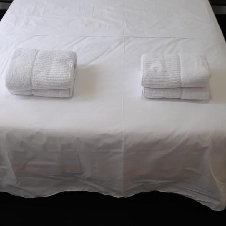 Departamento Entero con Terraza y Parrilla 3 ambientes - Apartamento de 2 dormitorios - 9