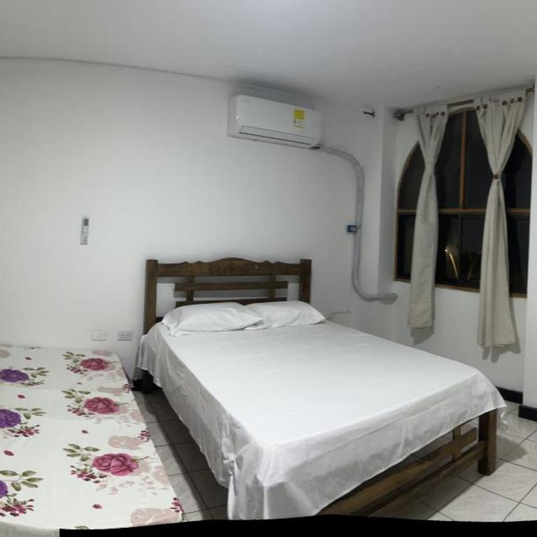 Amplio apartamento bien ubicado - Apartamento de 3 dormitorios - 2