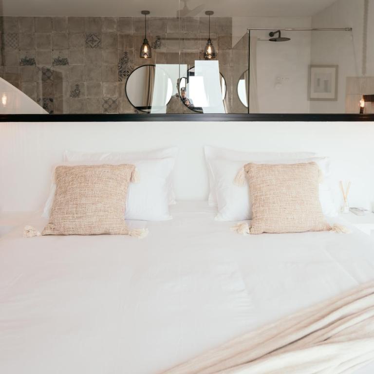 Hearts & Home - Habitación Doble con balcón y vistas al mar - 2