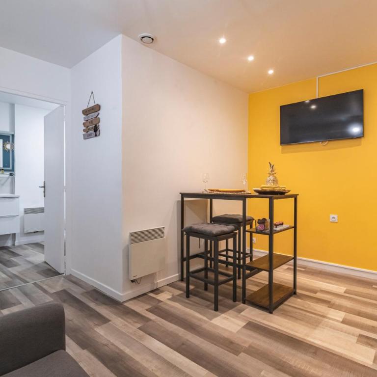 Pauline's Home Gambetta - Proche Cathédrale - Calme - Appartement 1 Chambre - 12