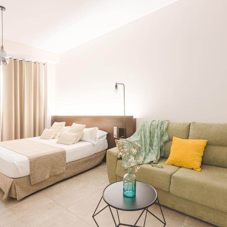 AACR Hotel Monteolivos - Habitación Familiar Estándar - 2