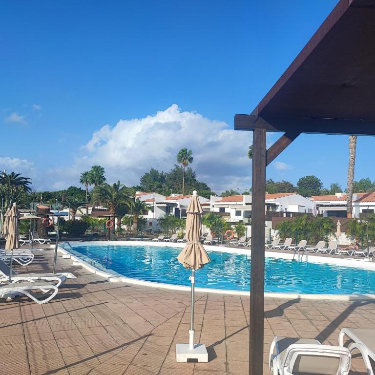 Bungalow Maspalomas Golf con jacuzzi, piscina y jardín - Casa con 1 dormitorio - 16