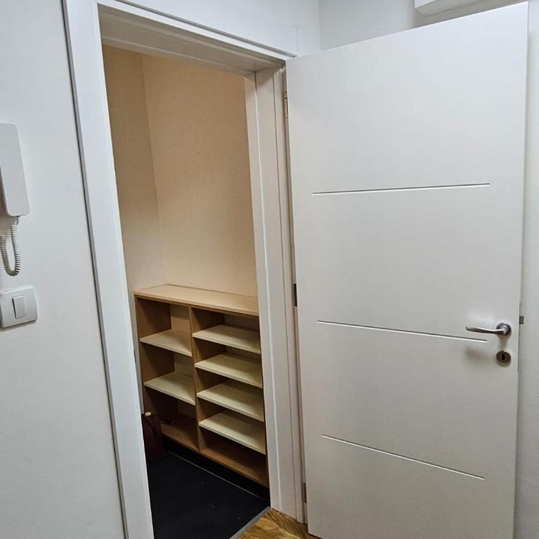 Apartman Meggy - One-Bedroom Apartment - 10