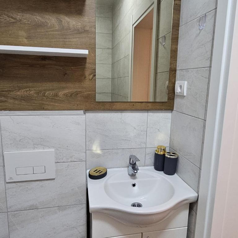 Apartman Meggy - One-Bedroom Apartment - 5