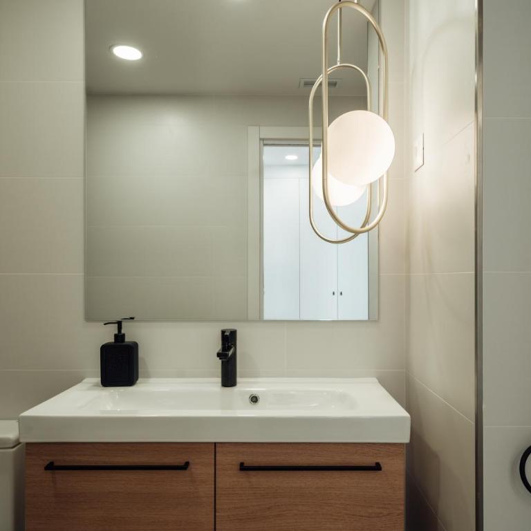 CATERINA Liceu - Two-Bedroom Superior Apartment - 6