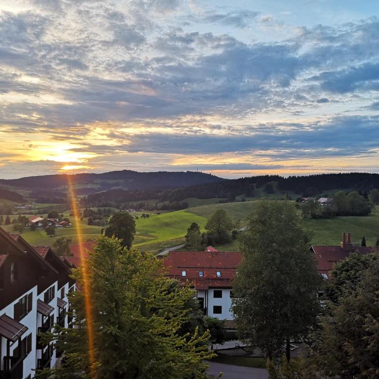 Ferienwohnung Sonnenblume mit Hallenbad und Sauna - Two-Bedroom Apartment - 1