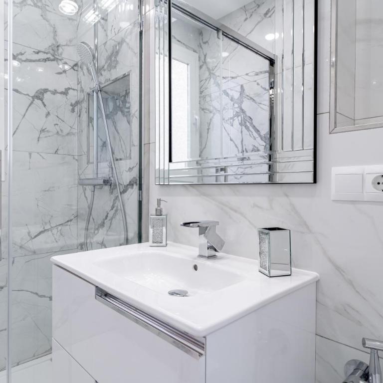 Silver horizon Luxury apartment - Estudio con balcón - 14