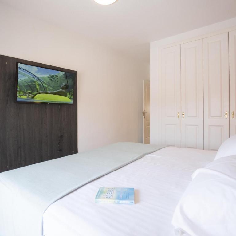 1 Bellamar bright apartment La Caleta - Apartamento - 15
