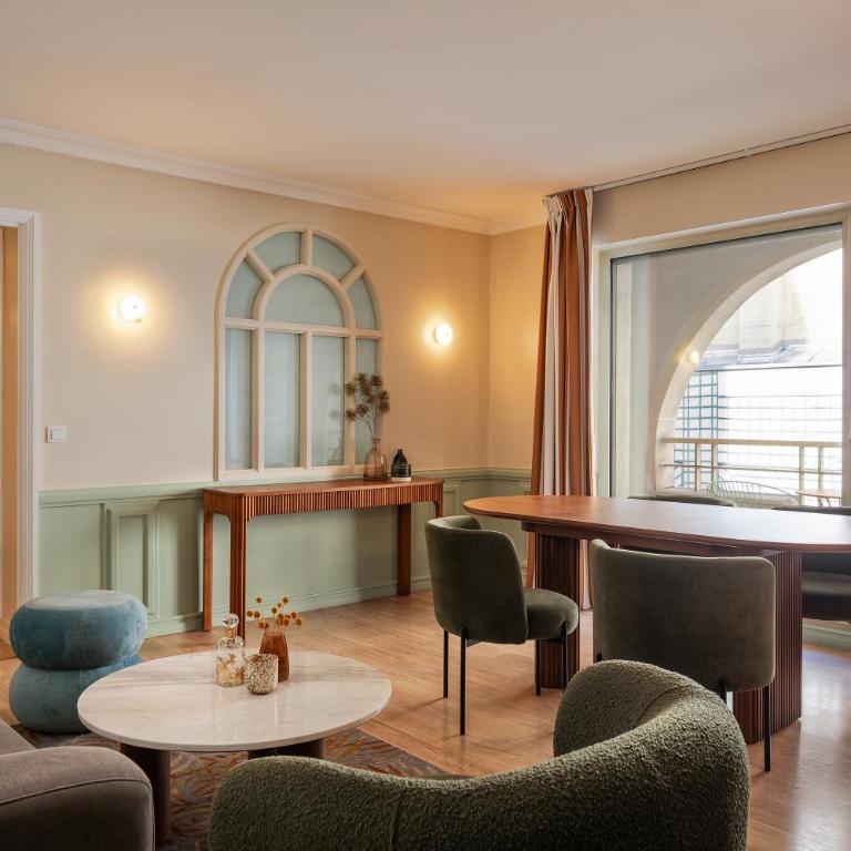 Royal Garden Champs-Élysées - Appartement 4 Personnes avec Balcon - 1