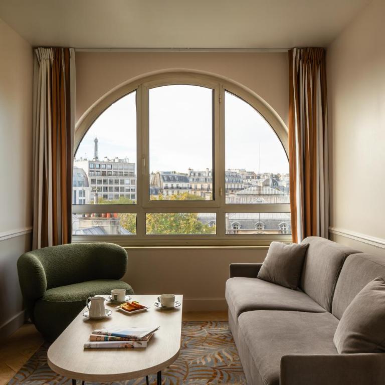 Royal Garden Champs-Élysées - Suite Junior avec Terrasse - Vue sur Tour Eiffel - 1