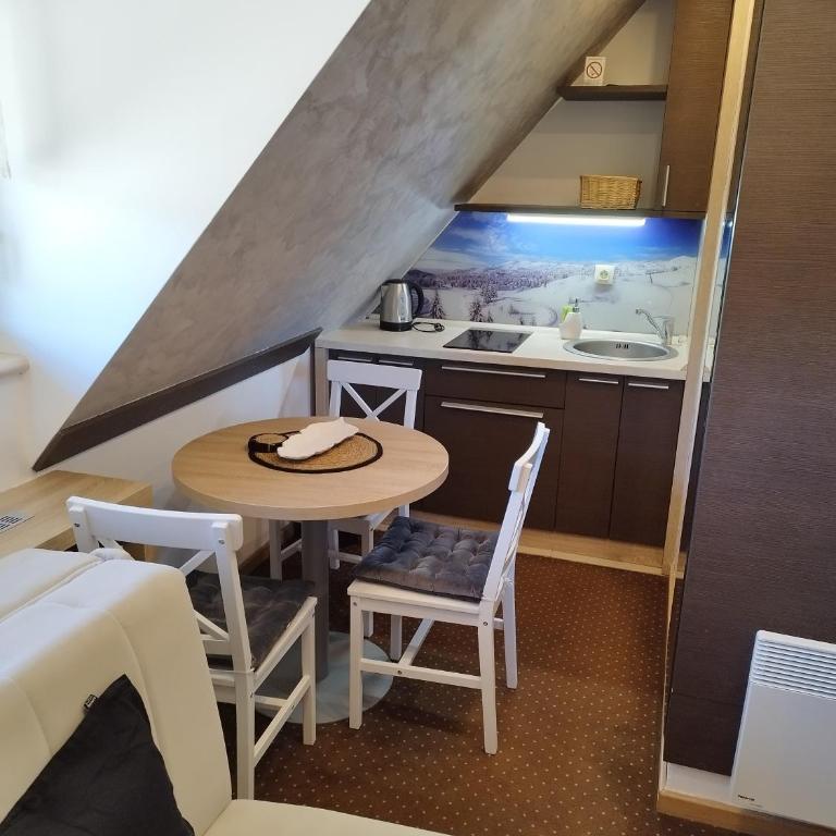 Apartment Maja Konaci - Apartment with Mountain View - 3
