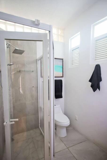 2BR -Water at Mikasa- Fast WIFI, King beds, AC, Near beach, Pool - Apartamento de 2 dormitorios - 8