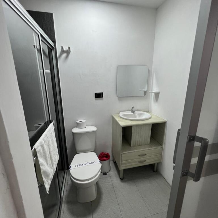 Apartamento para grupos grandes dentro de centro comercial con frisby - Apartamento de 1 dormitorio - 7