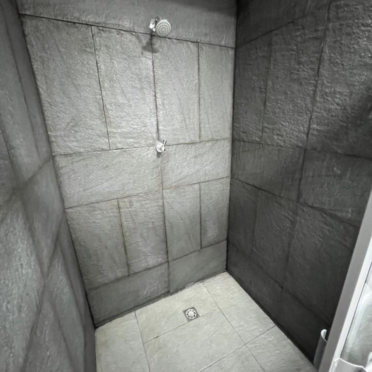 Apartamento para grupos grandes dentro de centro comercial con frisby - Apartamento de 1 dormitorio - 12