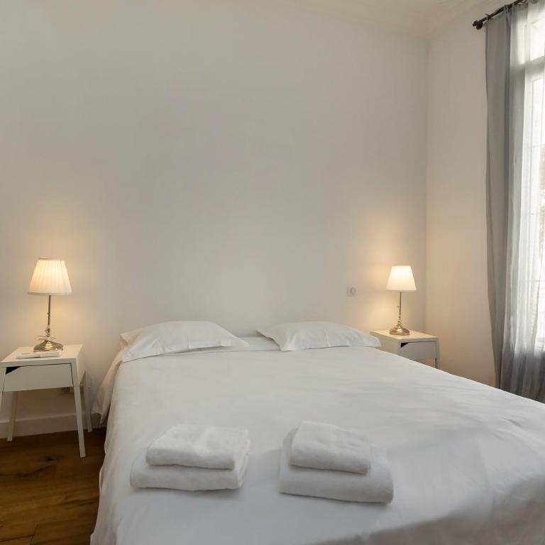 Appartements Rue Bonaparte, quartier Citadelle place Foch - Appartement 2 Chambres avec Balcon - 4