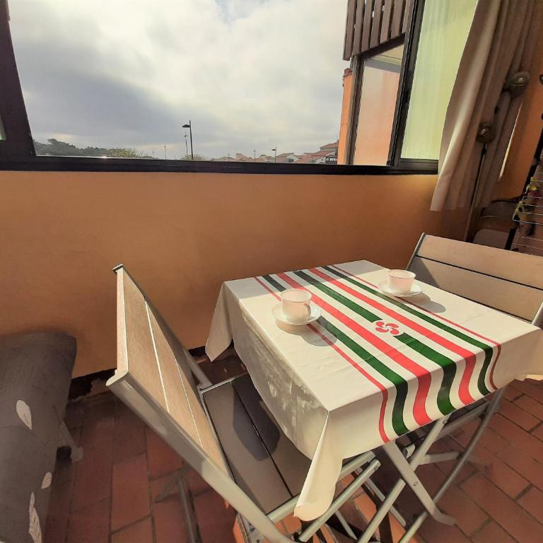 Studio idéal proche plage et port, 3 pers - FR-1-239-930 - One-Bedroom Apartment - 4