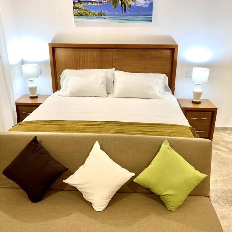 Amazing, luminous studio close to beach and 5th Av - One-Bedroom Apartment - 2