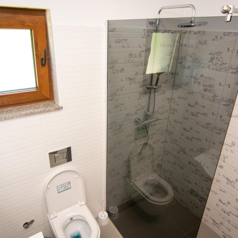 Oasis of peace - Three-Bedroom House - 29