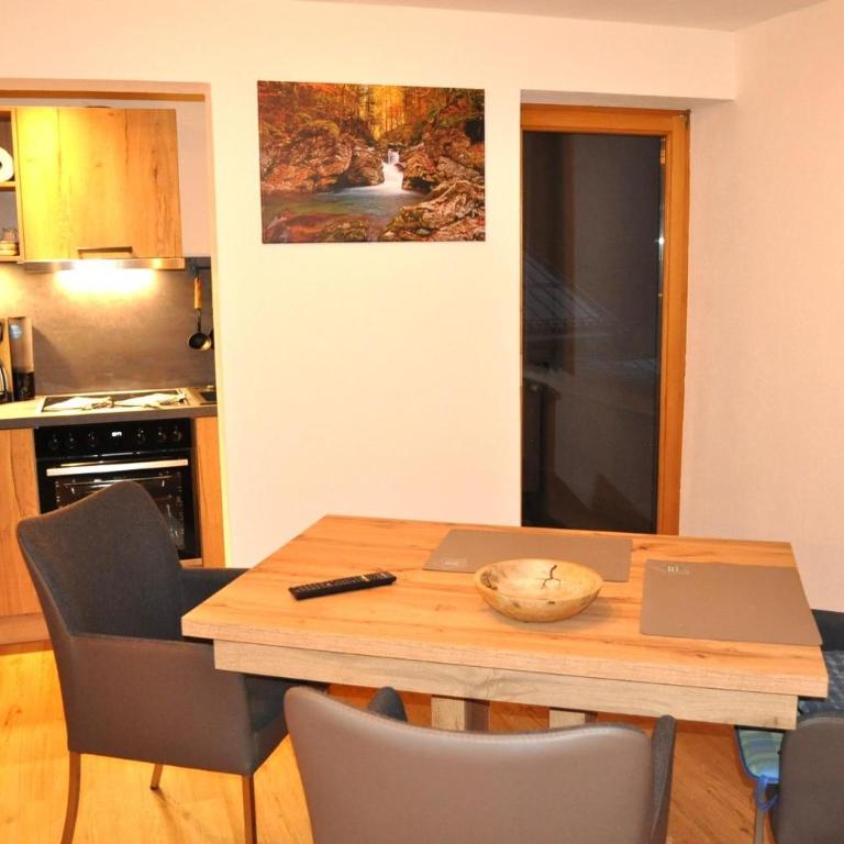 Haus Alpenglühn - Apartment mit Dusche - 3