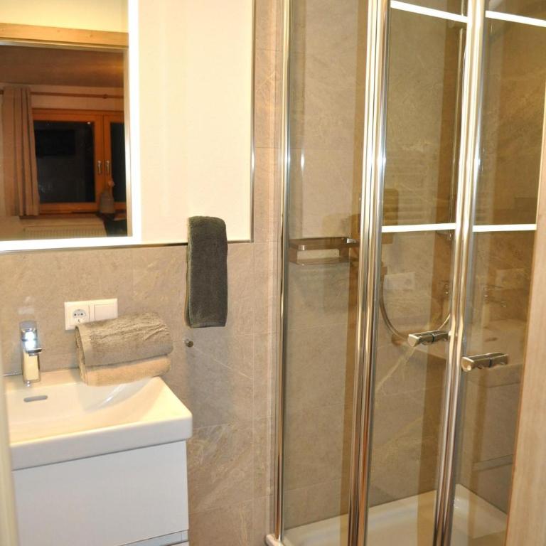Haus Alpenglühn - Apartment mit Dusche - 6