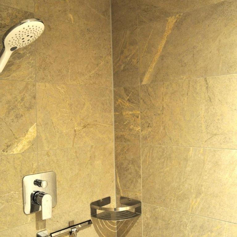 Haus Alpenglühn - Apartment mit Dusche - 12