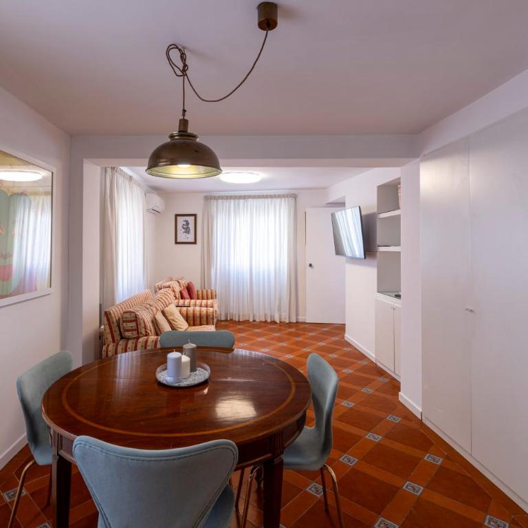 Parlamento Luxury Apartment - Appartamento con 2 Camere da Letto - 2