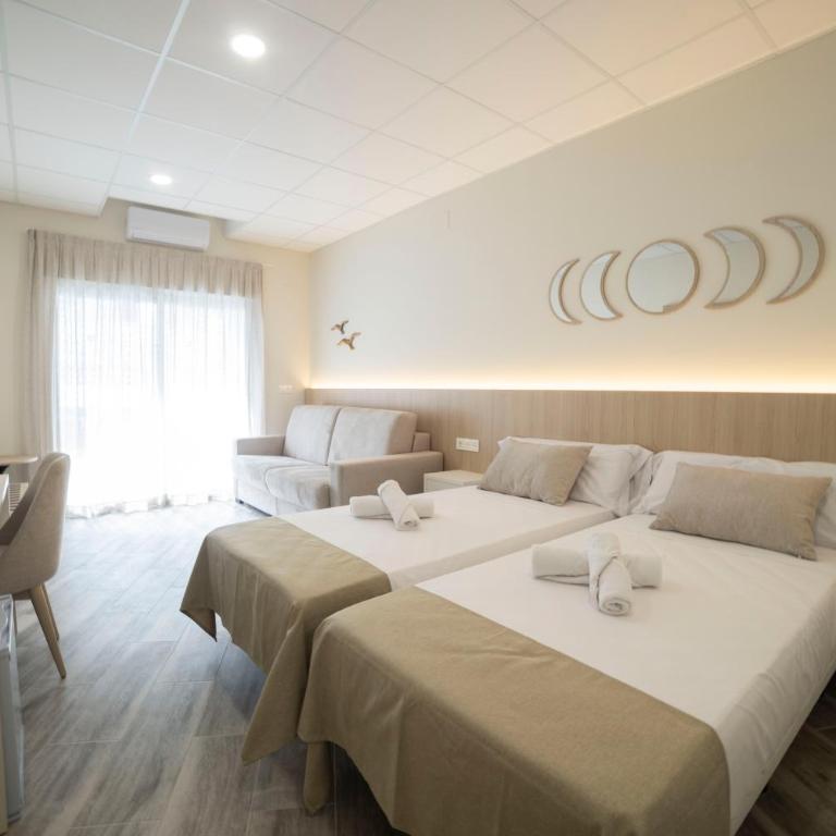 Hostal Altea Karma - Habitación Cuádruple Estándar - 10