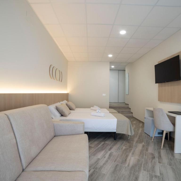 Hostal Altea Karma - Habitación Cuádruple Estándar - 12