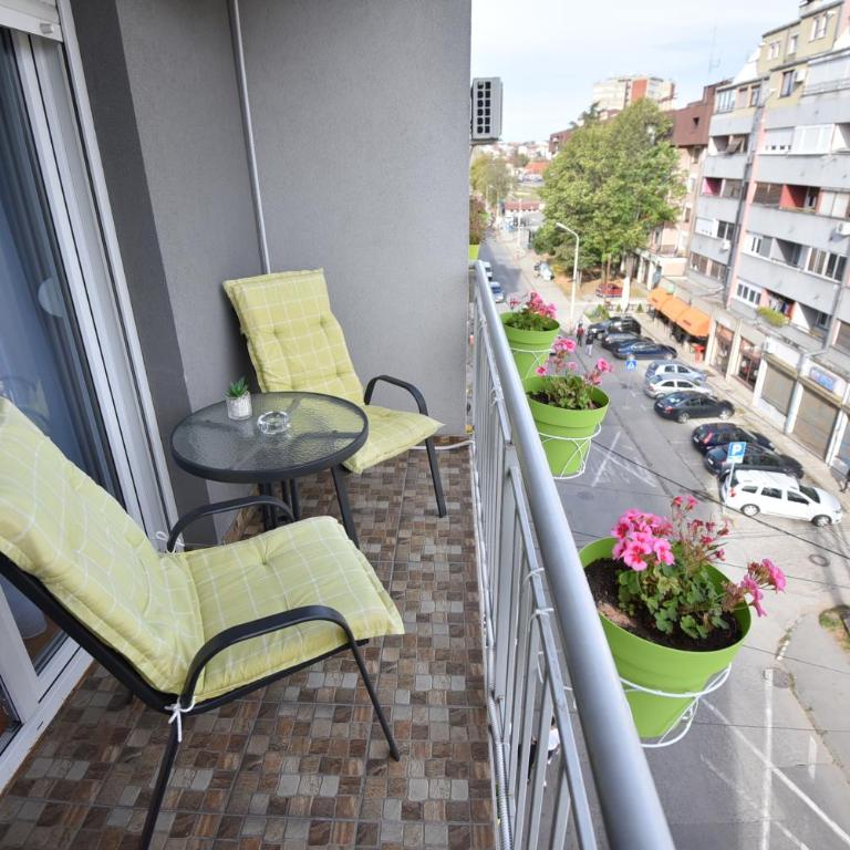 Studio 13 - One-Bedroom Apartment - 11