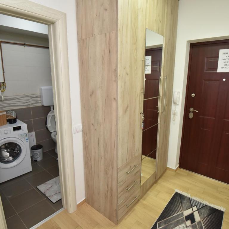 Studio 13 - One-Bedroom Apartment - 23