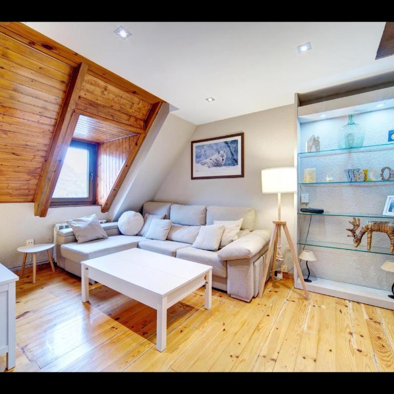 AGLA de Alma de Nieve - Apartamento - 1