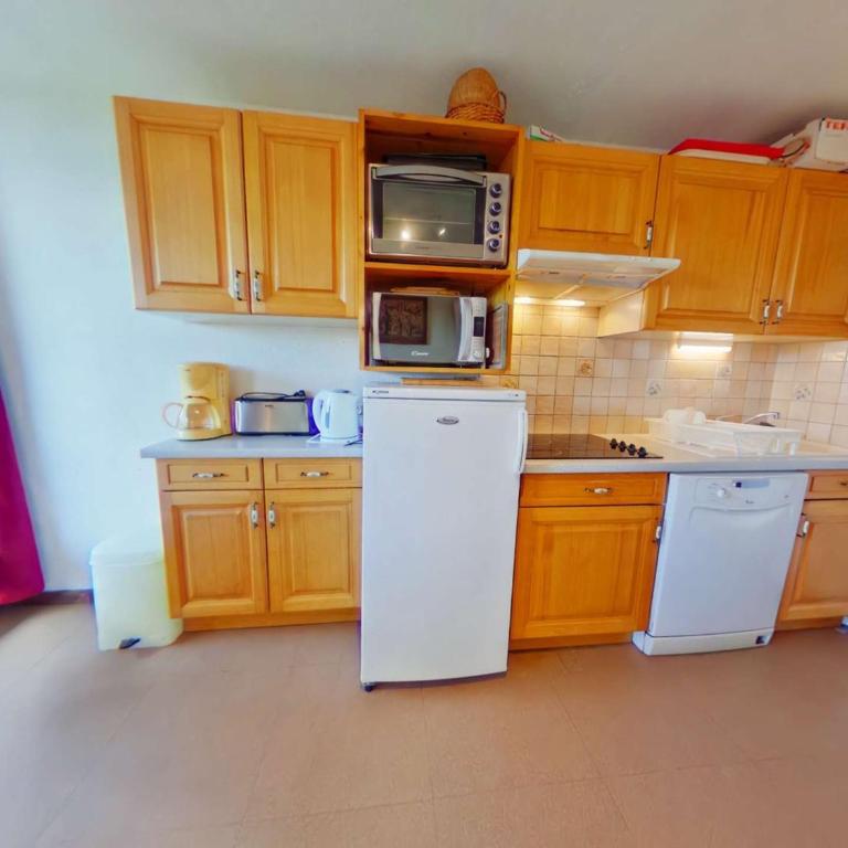 Charmant Duplex 3 Pièces, 8 Pers, Proche Centre & Commerces - Two-Bedroom Apartment - 11