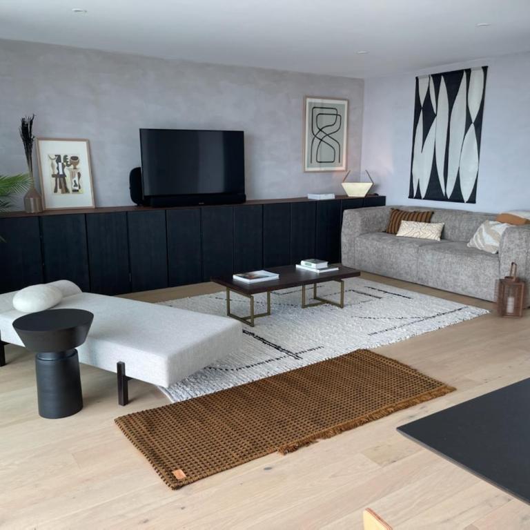Chez Charly - Appartamento con 2 Camere da Letto, Balcone e Terrazza - 2