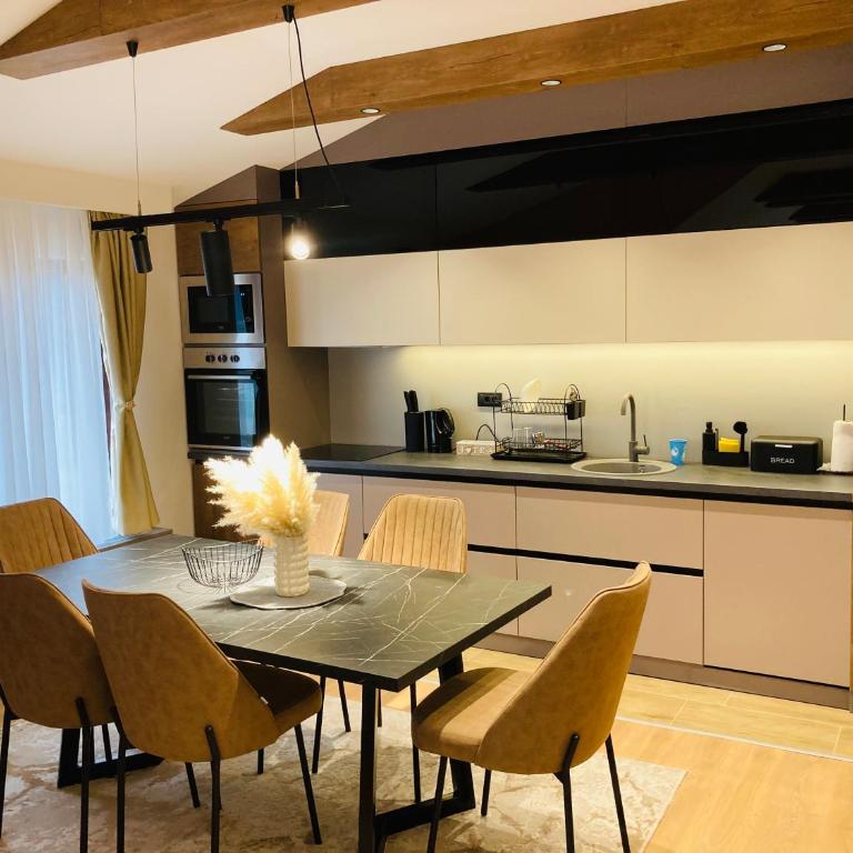 Villa Selzo lux - Three-Bedroom Villa - 17