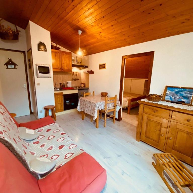 Appartement cosy 4 pers. avec balcon et vue à La Clusaz - FR-1-459-218 - Apartment - 3