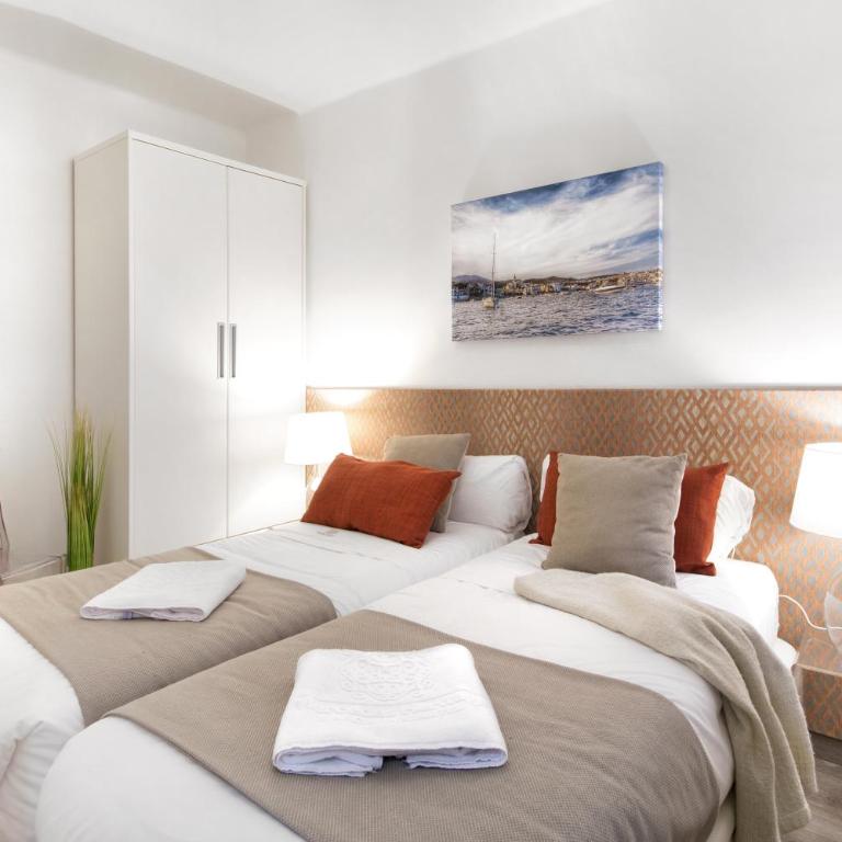 Eixample Building Apartments by Mercedes Heritage - One-Bedroom Apartment - 6