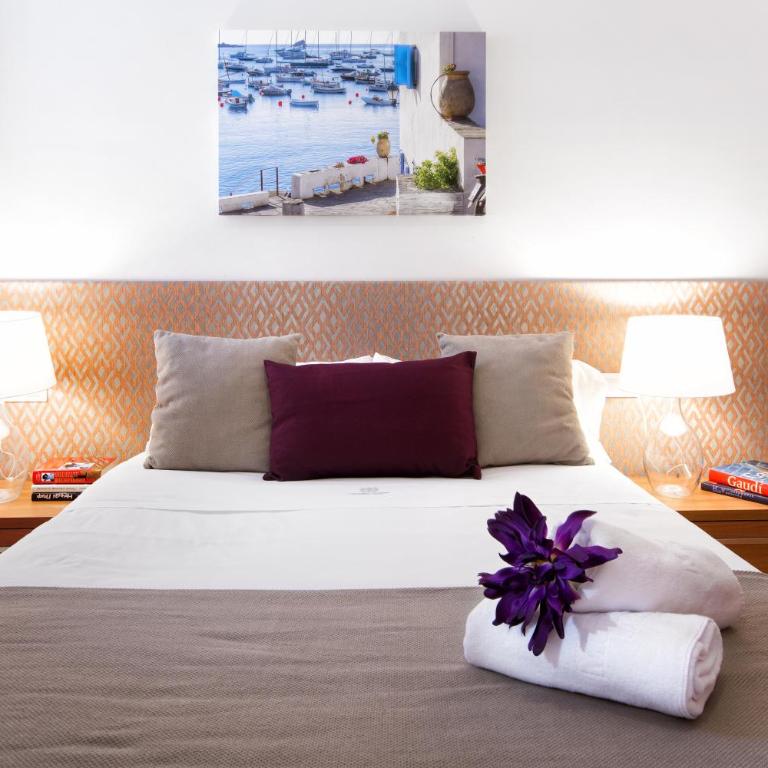 Eixample Building Apartments by Mercedes Heritage - Three-Bedroom Apartment - 2