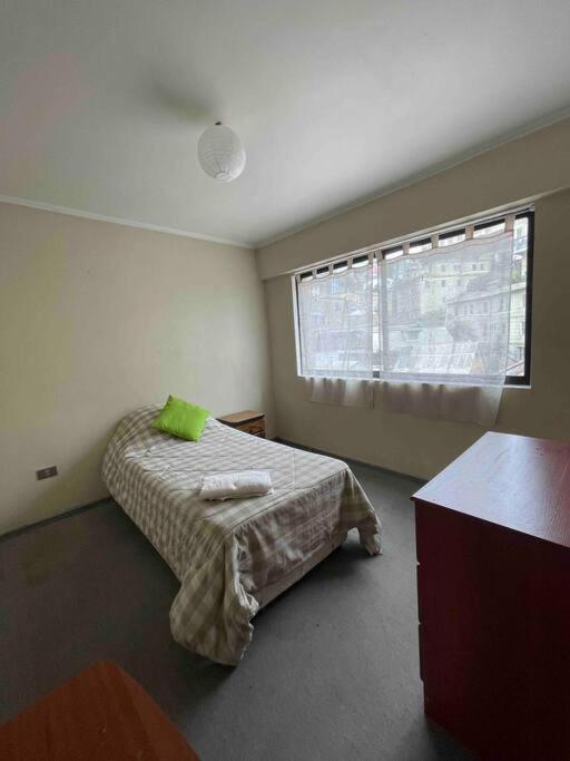 Departamento con vista juegos artificiales Valparaíso - Three-Bedroom Apartment - 10